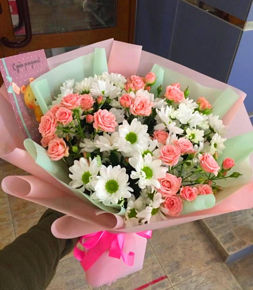 Букет цветов из: Розы и Хризантемы в Ленинск-Кузнецком