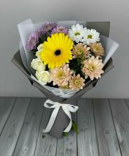 Букет цветов из:  Розы, Герберы и Хризантемы в Ленинск-Кузнецком