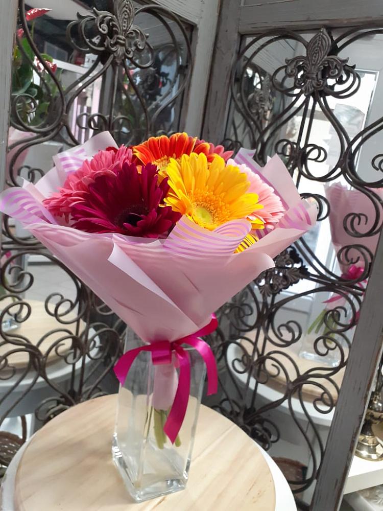 Букет цветов из: Герберы в Ленинск-Кузнецком