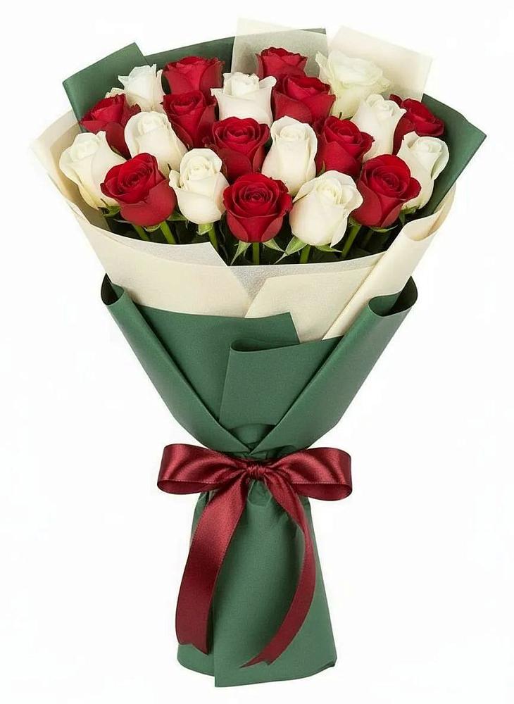 Букет Микс из красных и белых роз в Ленинск-Кузнецком