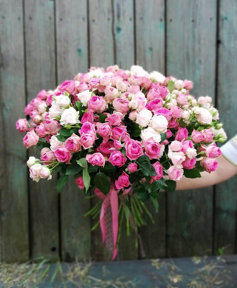 Букет Розовые кустовые розы Натали и Лав Лидия в Ленинск-Кузнецком