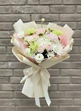 Букет цветов из:  Гвоздики, Розы, Лизиантусы и Хризантемы #REPLACE_PRED# Ленинск-Кузнецком