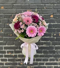 Букет цветов из:  Герберы и Хризантемы в Ленинск-Кузнецком