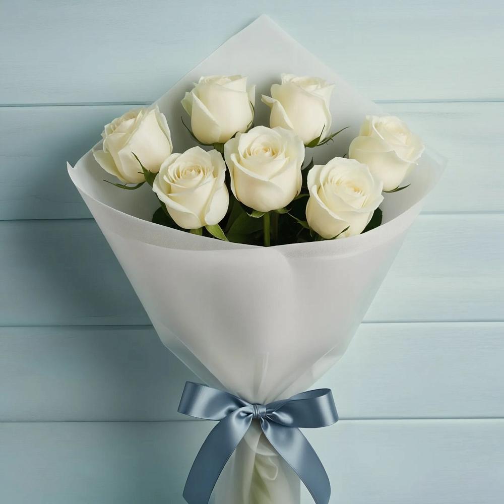 Букет 7 Белых роз Эдлесс Лав в Ленинск-Кузнецком